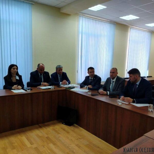 Помощь в развитии сельского хозяйства