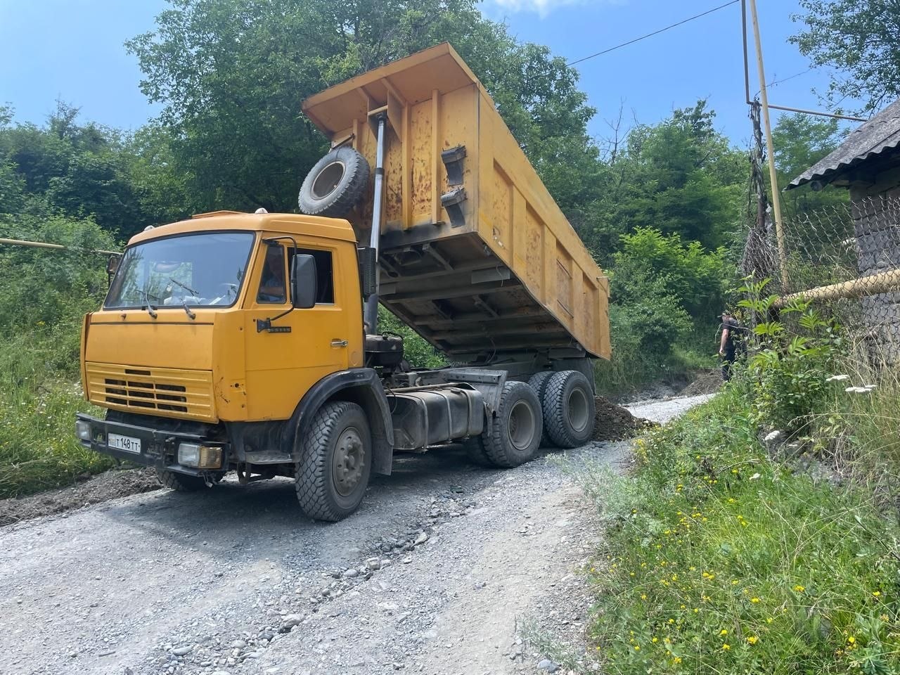Устраняются последствия непогоды