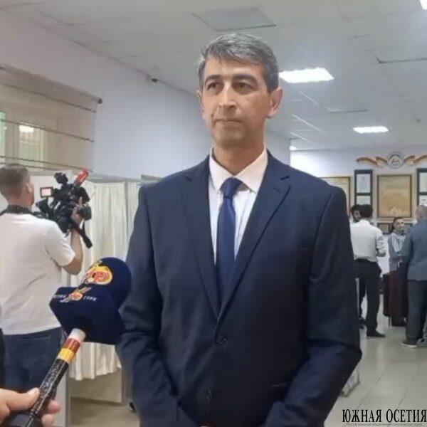 Кандидат в президенты РЮО Казбек Кодоев после…