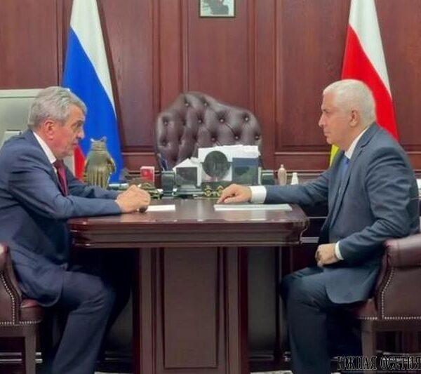 На севере и юге Осетии живет один…