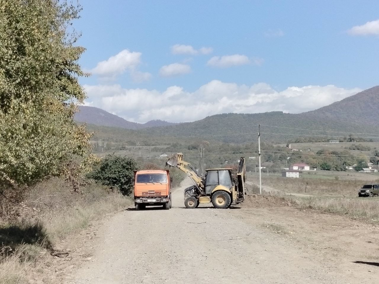 Обновление уличного освещения и ремонт дорог