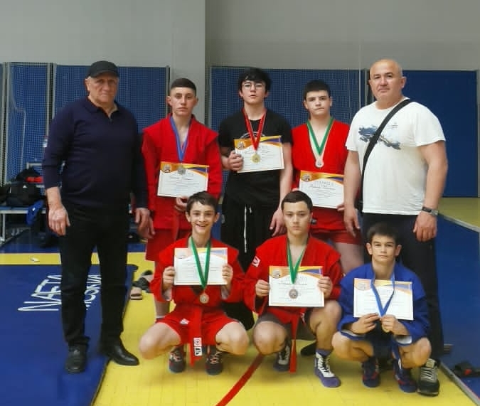 Самбисты юга Алании отличились на турнире в…