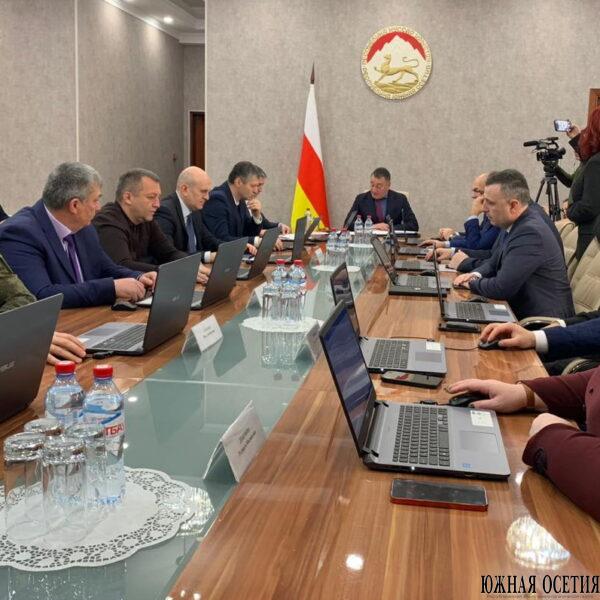 Доходы госбюджета, Соцфонд и другие вопросы