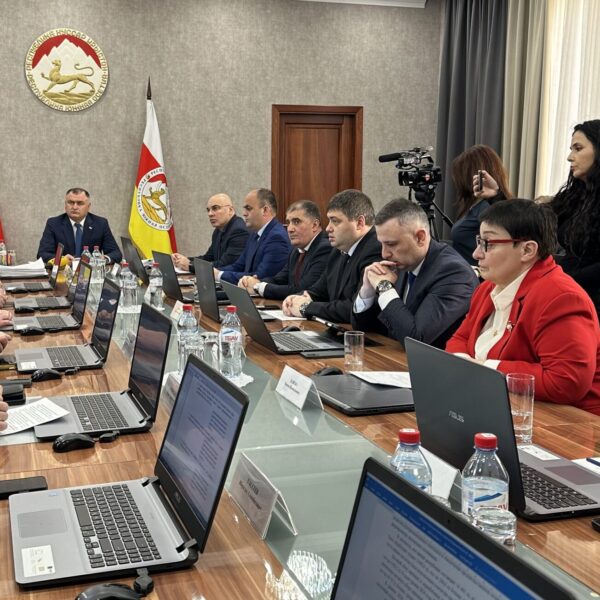 Изменения в законопроекты и кадровые решения